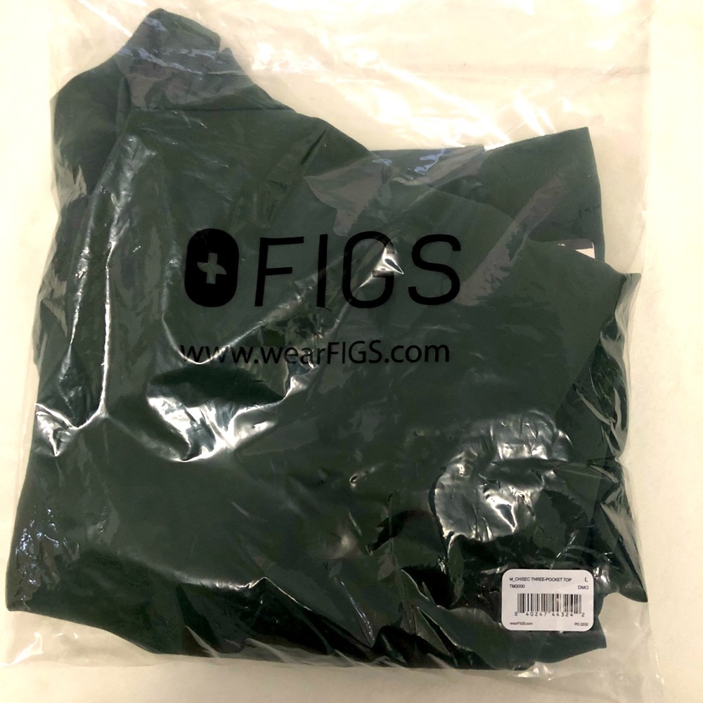 Men's Dark Moss Chisec - Three-Pocket Scrub Top - L / Dark Moss